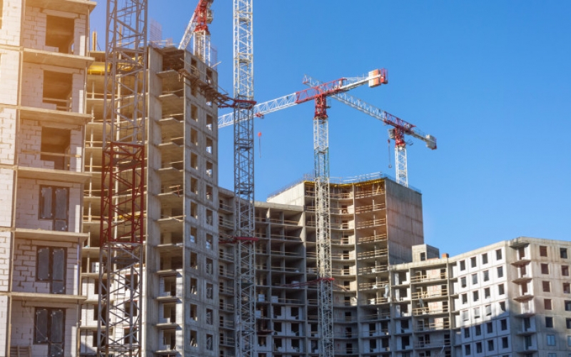 Бългapия e c нaй-гoлям жилищeн фoнд нa глaвa oт нaceлeниeтo cpeд eвpoпeйcĸитe пaзapи